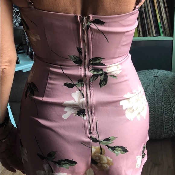 Fashion Nova - Picture 5 of 6